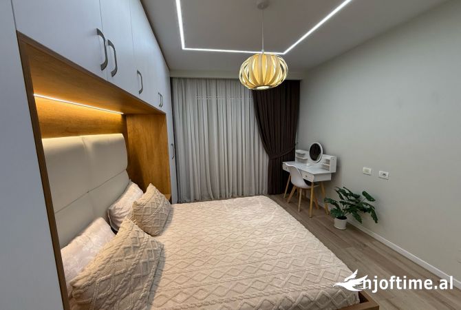 Shtepi me qera Apartament ne Tirane, 1+1, Mobilimi E mobiluar, Pagesa 450  Euro.
