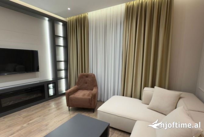 Shtepi me qera 1+1 ne Tirane - 1,100 Euro