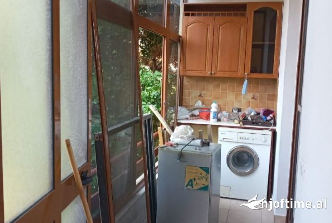 Shtepi me qera 1+1 ne Tirane - 300 Euro