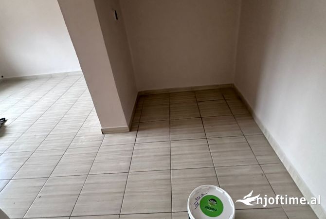 Shtepi me qera 1+1 ne Tirane - 400 Euro