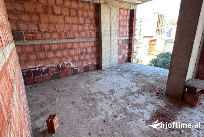 Shtepi ne shitje 1+1 ne Tirane - 125,000 Euro