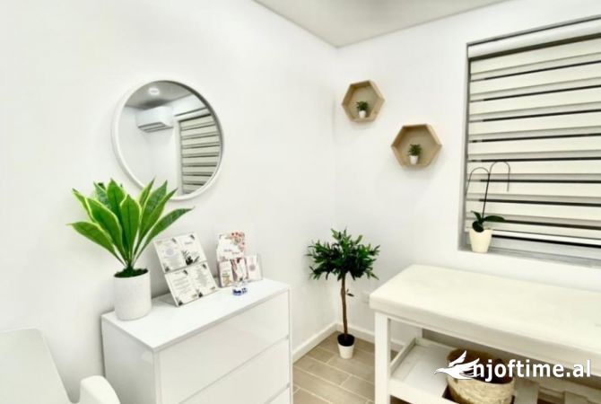 Ambient biznesi me qera 3+1 ne Tirane - 800 Euro