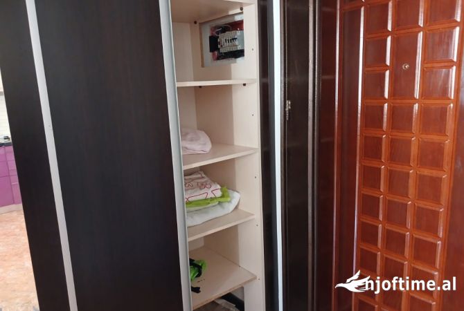 Shtepi ne shitje 1+1 ne Tirane - 65,000 Euro