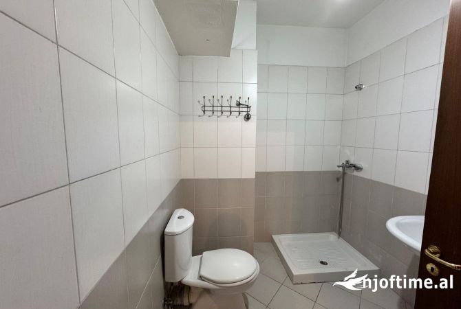 Shtepi me qera 2+1 ne Tirane - 500 Euro
