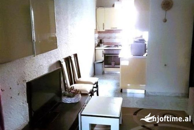 Shtepi ne shitje 1+1 ne Tirane - 68,000 Euro