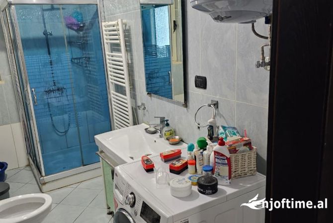 Shtepi me qera Apartament ne Tirane, 1+1, Mobilimi E mobiluar, Pagesa 440  Euro.