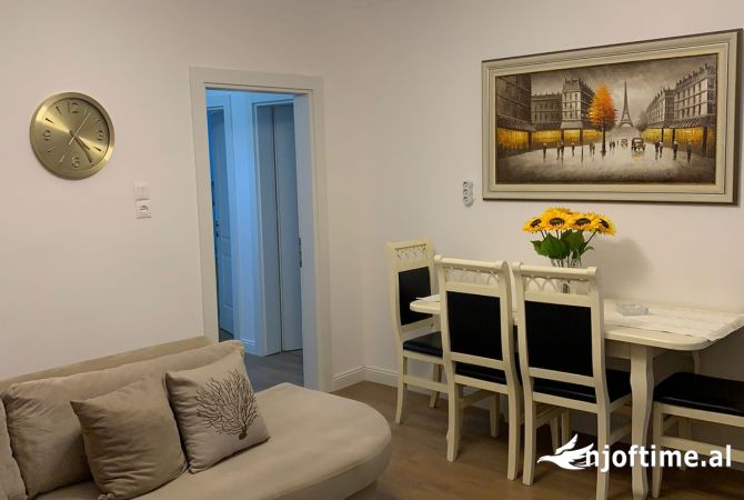 Shtepi me qera 3+1 ne Tirane - 700 Euro