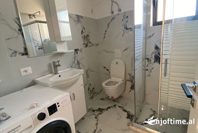 Shtepi me qera Shtepi Private ne Tirane, 2+1, Mobilimi E mobiluar, Pagesa 500  Euro.