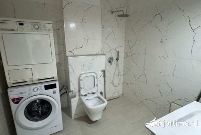 Shtepi me qera Apartament ne Tirane, Garsoniere, Mobilimi E mobiluar, Pagesa 400  Euro.