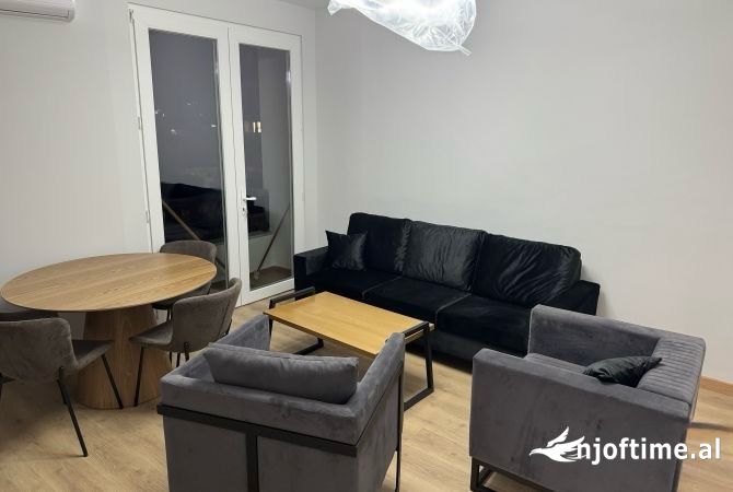 Shtepi me qera Apartament ne Tirane, 1+1, Mobilimi E mobiluar, Pagesa 500  Euro.