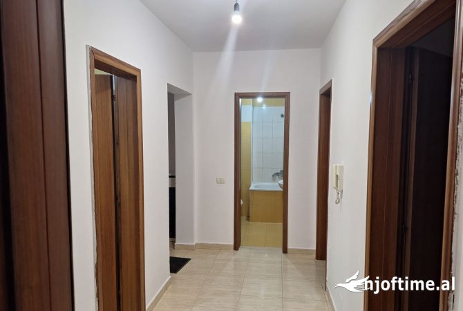 Shtepi me qera 2+1 ne Tirane - 500 Euro