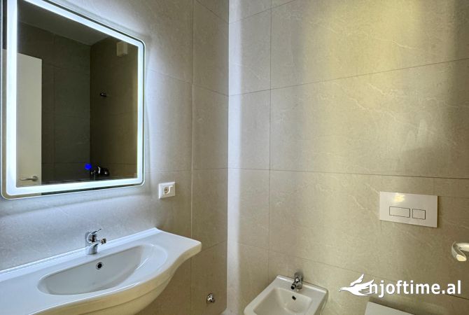 Shtepi me qera 3+1 ne Tirane - 800 Euro