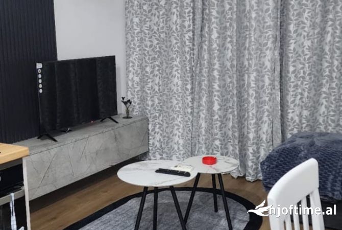 Shtepi me qera Apartament ne Tirane, Garsoniere, Mobilimi E mobiluar, Pagesa 350  Euro.