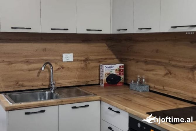 Shtepi me qera Apartament ne Tirane, Garsoniere, Mobilimi E mobiluar, Pagesa 350  Euro.