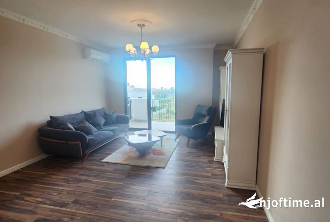 Shtepi ne shitje Apartament ne Tirane, 2+1, Mobilimi E mobiluar, Pagesa 255,000  Euro.