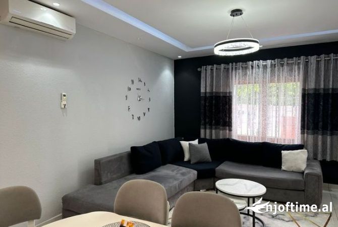Shtepi ne shitje 1+1 ne Tirane - 180,000 Euro