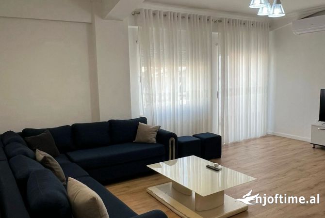 Shtepi me qera 1+1 ne Tirane - 400 Euro