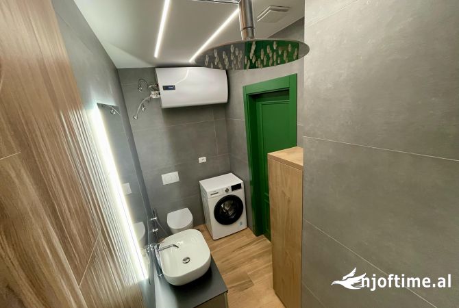 Shtepi me qera Apartament ne Tirane, Garsoniere, Mobilimi E mobiluar, Pagesa 380  Euro.