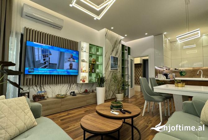 Shtepi me qera Apartament ne Tirane, 1+1, Mobilimi E mobiluar, Pagesa 800  Euro.