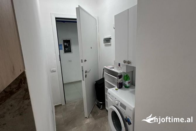 Shtepi ne shitje Apartament ne Tirane, Garsoniere, Mobilimi E mobiluar, Pagesa 45,000  Euro.