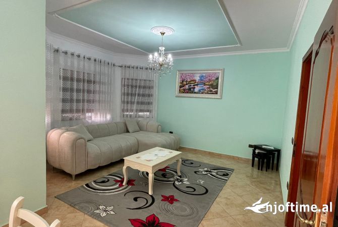 Shtepi me qera 2+1 ne Tirane - 400 Euro