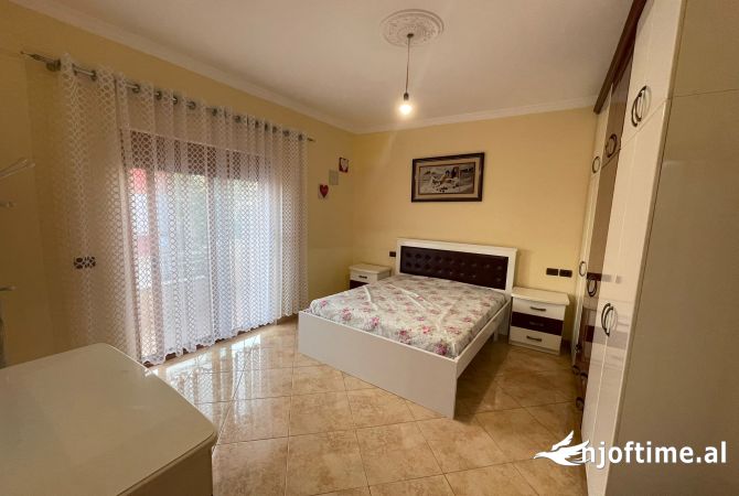 Shtepi me qera 2+1 ne Tirane - 400 Euro