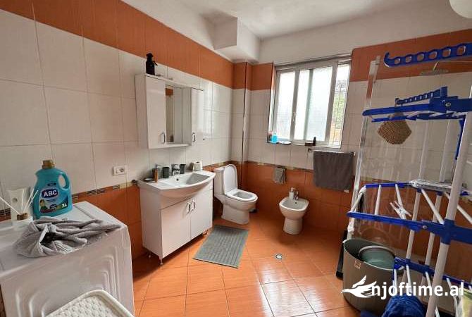 Shtepi me qera 2+1 ne Tirane - 500 Euro