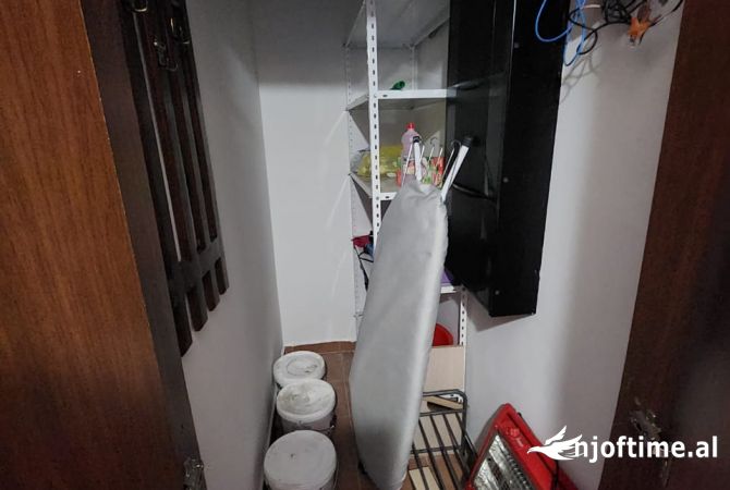 Shtepi ne shitje Apartament ne Tirane, 1+1, Mobilimi E mobiluar, Pagesa 72,000  Euro.
