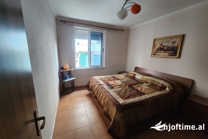 Shtepi ne shitje 1+1 ne Tirane - 72,000 Euro