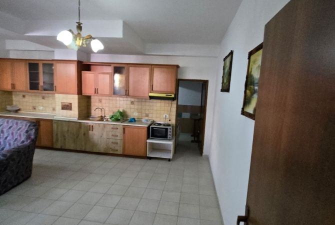 Shtepi ne shitje 2+1 ne Tirane - 96,000 Euro