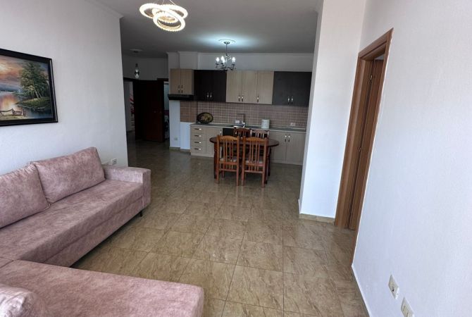 Shtepi me qera Apartament ne Tirane, 2+1, Mobilimi E mobiluar, Pagesa 600  Euro.