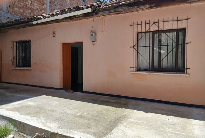 Shtepi me qera 1+1 ne Tirane - 300 Euro