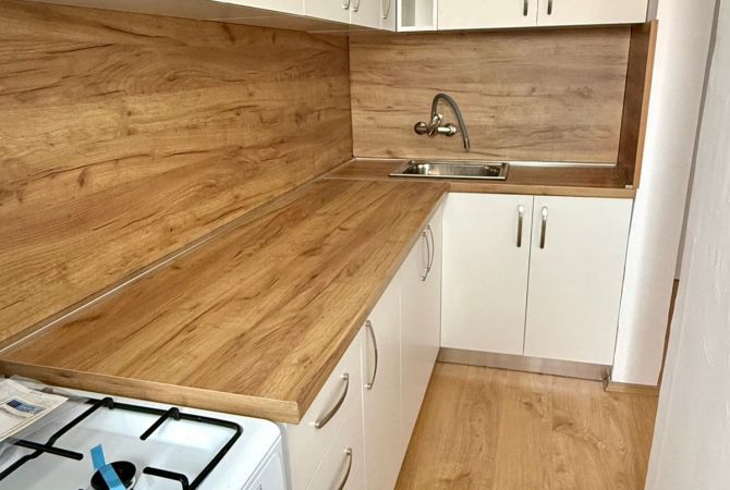 Shtepi me qera Apartament ne Tirane, 1+1, Mobilimi E mobiluar, Pagesa 450  Euro.