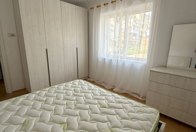 Shtepi me qera 1+1 ne Tirane - 450 Euro