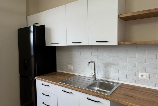 Shtepi me qera 2+1 ne Tirane - 650 Euro
