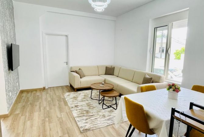Shtepi me qera Apartament ne Tirane, 2+1, Mobilimi E mobiluar, Pagesa 450  Euro.