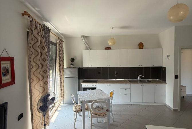 Shtepi me qera 1+1 ne Tirane - 450 Euro