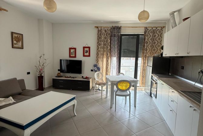 Shtepi me qera 1+1 ne Tirane - 450 Euro