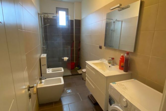 Shtepi me qera Apartament ne Tirane, 1+1, Mobilimi E mobiluar, Pagesa 500  Euro.