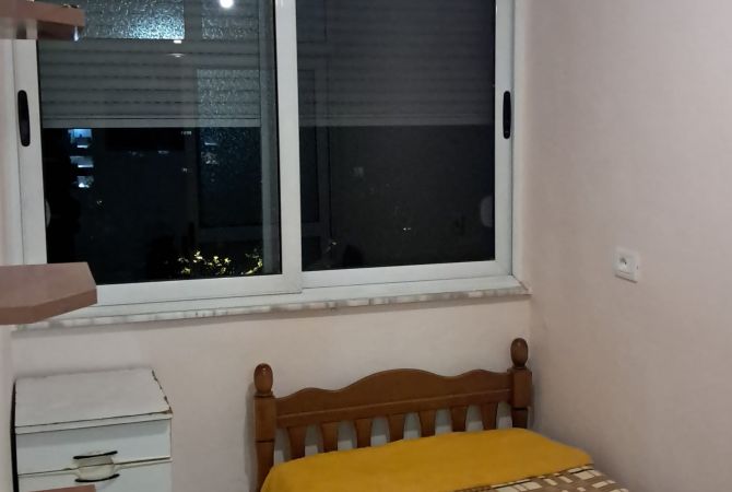 Shtepi me qera 2+1 ne Tirane - 500 Euro