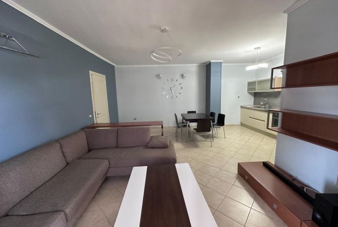 Shtepi me qera Apartament ne Tirane, 2+1, Mobilimi E mobiluar, Pagesa 620  Euro.