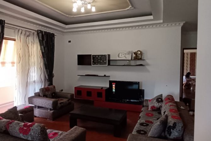 Shtepi me qera 3+1 ne Tirane - 600 Euro