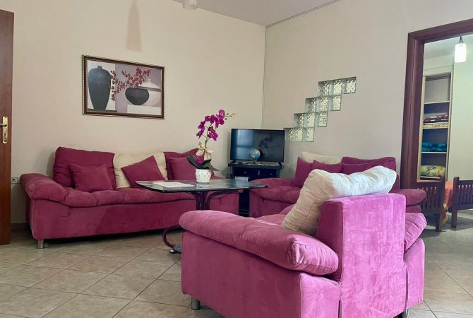 Shtepi me qera 1+1 ne Tirane - 450 Euro