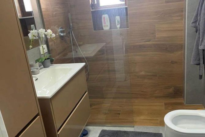 Shtepi ne shitje 2+1 ne Tirane - 155,000 Euro