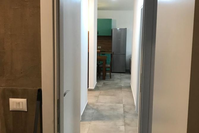 Shtepi me qera Apartament ne Tirane, 2+1, Mobilimi E mobiluar, Pagesa 500  Euro.