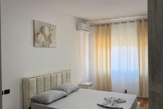 Shtepi me qera Apartament ne Tirane, 1+1, Mobilimi E mobiluar, Pagesa 450  Euro.