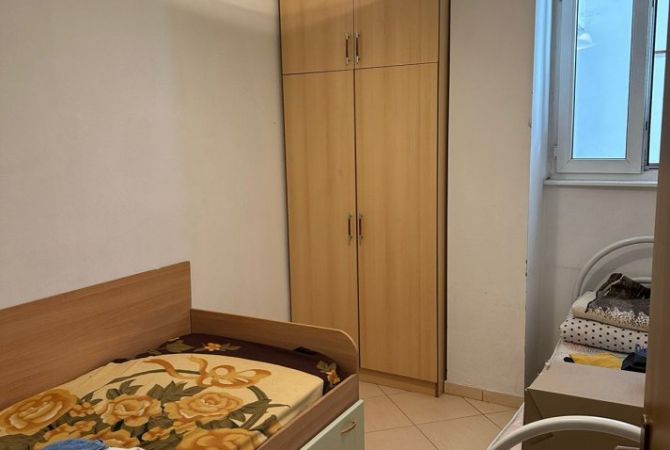 Shtepi me qera 2+1 ne Tirane - 650 Euro