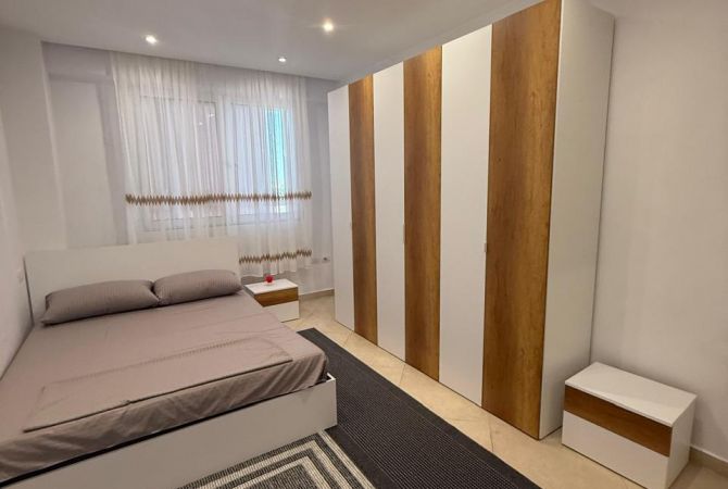 Shtepi me qera Apartament ne Tirane, 2+1, Mobilimi E mobiluar, Pagesa 550  Euro.