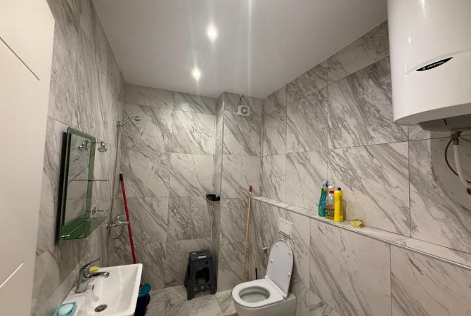 Shtepi me qera 2+1 ne Tirane - 550 Euro