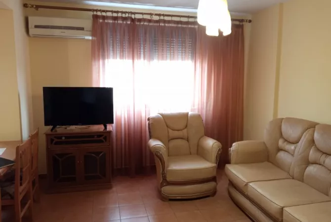 Shtepi me qera 1+1 ne Tirane - 550 Euro